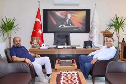 EŞME BELEDİYE BAŞKANI YILMAZ TOZAN "GÖREVİMİZİN BAŞINDAYIZ"