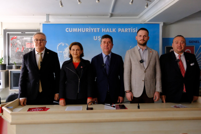 CHP Bilecik Milletvekili Yaşar Tüzün ve P.M Üyesi Alkım Denizaslan Uşak'taydı