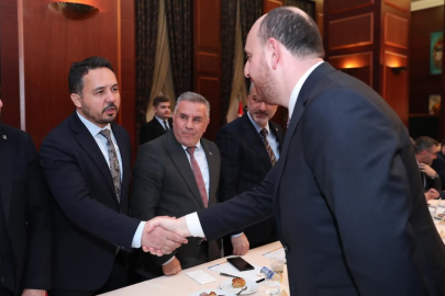 Himmet Yaşar Ak Parti yeni teşkilat başkanının ilk İl başkanları toplantısına katıldı