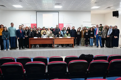 "Uşak Anadolu Mektebi Öğrencileri Dede Korkut’u Anlatıyor" Paneli Gerçekleştirildi