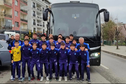 U-14  TÜRKİYE ŞAMPİYONASINDA UŞAK'I TEMSİL EDECEK 1 EYLÜL SPOR YOLA ÇIKTI