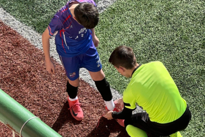 TEBESSÜM ETTİREN FOTOĞRAF U-14 MÜSABAKALARINDAN
