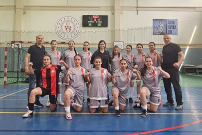 Uşak Spor Lisesi Futsal Genç Kızlar takımı yarın ki maçı kazanırsa Türkiye finaline kalacak