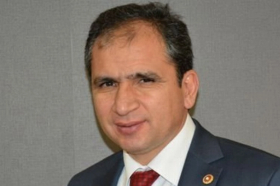 İSMAİL GÜNEŞ "UŞAK BELEDİYESİ SU HATTI YATIRIMIN ÖNÜNDE ENGEL OLARAK DURUYOR"