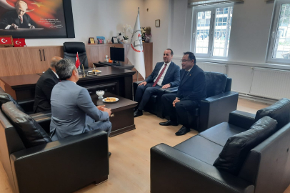 İL MÜDÜRÜ HALİL YÜCEL SİVASLI İLÇE MİLLİ EĞİTİM MÜDÜRLÜĞÜNÜ ZİYARET ETTİ