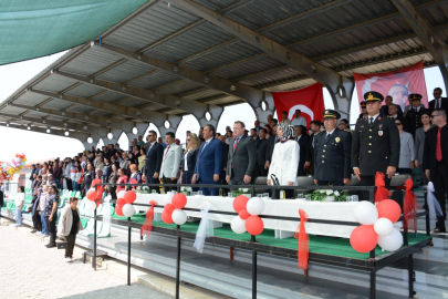 EŞME STADYUMUNDA 19 MAYIS ÇOŞKUSU VARDI