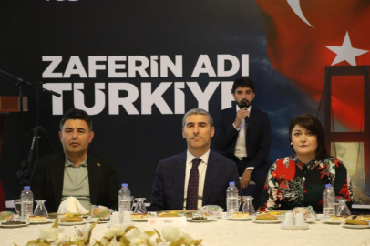 Bakan Yardımcısı Boyraz, Uşak’ta şehit yakınları ve gazi aileleri ile yemekte bir araya geldi