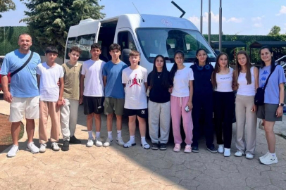 Ulubey Gençlik ve Spor İlçe Müdürlüğü Badminton sporcuları müsabakalar için Bilecik'e gitti