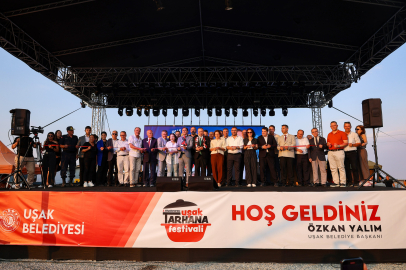 ULUSLARARASI UŞAK TARHANA FESTİVALİ GÖRKEMLİ BİR AÇILIŞLA BAŞLADI