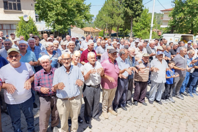 GEDİZ YEŞİLÇAY KÖYÜNDE YAPILAN YAĞMUR DUASINA YOĞUN KATILIM OLDU