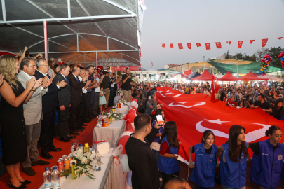 27. EŞME TURİSTİK KÜLTÜR VE SANAT FESTİVALİ BÜYÜK BİR COŞKUYLA BAŞLADI