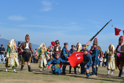 SELENDİLİLER AŞAĞIÇOBANİSA’DA KEŞKEK VE CİRİT ŞENLİĞİNDE İLK KEZ TOPLANDI