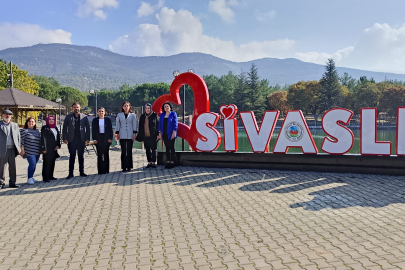 MHP UŞAK KAÇEP HEYETİ SİVASLI ZİYARETİ YAPTI