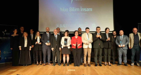 Rektör Savaş, 2024 Genç Bilim İnsanı Ödülleri programına katıldı