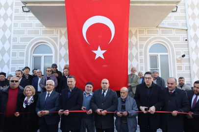 AKHİSAR HAYBER CAMİİ YAPILAN TÖRENLE İBADETE AÇILDI