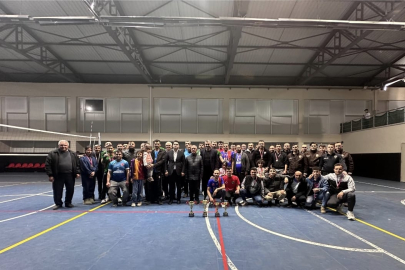 Karahallı'da ki Voleybol Turnuvası Tamamlandı