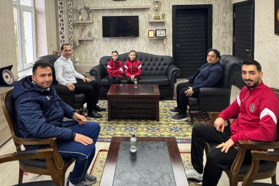 Ulubey'in Şampiyonları Kaymakam Coskunaslan'ı Ziyaret etti