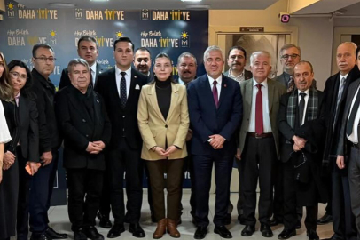 CHP Uşak Teşkilatı İYİ Partiyi Ziyaret Etti