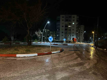 Uşak’ta sağanak yağış sonrası dolu etkili oldu
