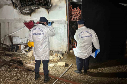 Prefabrik evde çıkan yangında karı-koca hayatını kaybetti