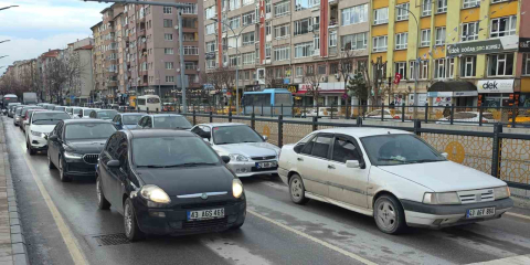 Kütahya’da araç sayısı artmaya devam ediyor