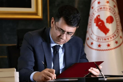 UŞAK VALİLİĞİNE SERDAR KARTAL ATANDI