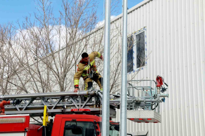 Kütahya OSB İtfaiye Ekibi’nden yangın ve kurtarma tatbikatı