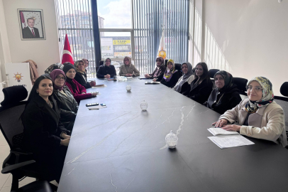 Ak Parti Kadın Kolları MKYK Üyesi Ferda Ertürk Uşak'taydı