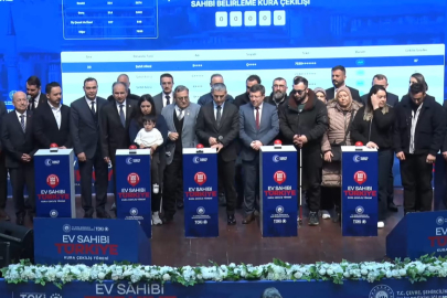 Uşak'ta 2558 Toki Konutu için Kura Çekildi