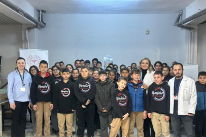 Uşak Sağlıklı Hayat Merkezinin Gençlere Yönelik Eğitimleri Devam Ediyor