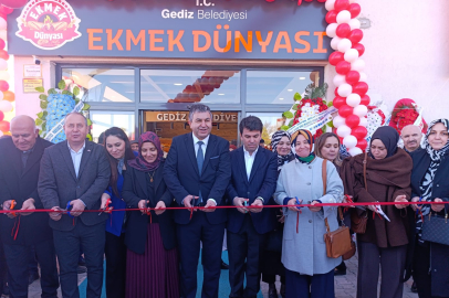 KÜTAHYA GEDİZ’DE “EKMEK DÜNYASI”DUALARLA AÇILDI.