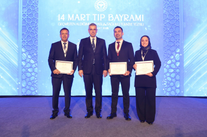 Cumhurbaşkanı Erdoğan'ın da katıldığı Tıp Bayramı İftarına Uşak'tan 3 kişi katıldı