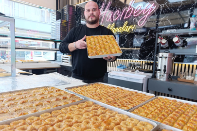 SİMAV’DA RAMAZAN AYININ BEREKETİ BAKLAVA SATIŞLARINA YANSIDI