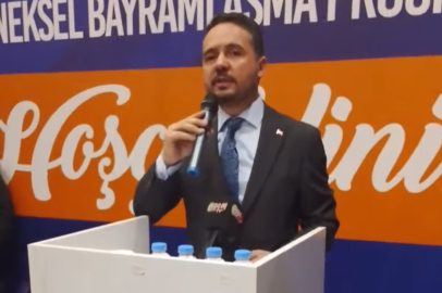 Ak Parti Uşak Teşkilatı Bayramlaşmayı Arefe Gecesi Yaptı