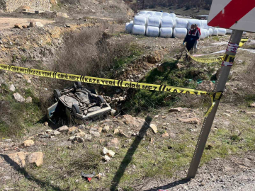 Kütahya feci kaza: 2 ölü, 1 yaralı