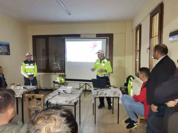 Hisarcık’ta güvenli traktör kullanımı eğitimi verildi