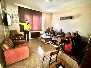 Hisarcık’ta belediye itfaiye personeline araç yangınlarına müdahale eğitimi