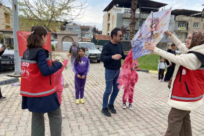 Romanlar Günü uçurtma şenliğiyle kutlandı