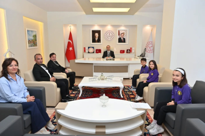 Gazi Mustafa Kemal İlkokulu Öğrencileri Röportaj İçin İl Milli Eğitime Geldi