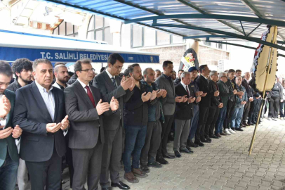 Ak Parti İl Başkanı Himmet Yaşar'ın 17 yaşındaki Yeğeni Sude Gelen son yolculuğuna uğurlandı