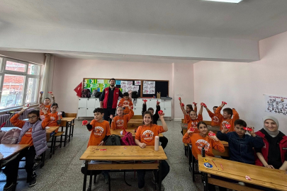 Ulubey Gençlik Merkezi 23 Nisan Bayramını Renklerle Kutladı