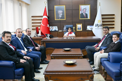 Uşak Valisi Serdar Kartal Koltuğunu Mina Bilgin ve Ahmet Metin Baytok’a devretti.