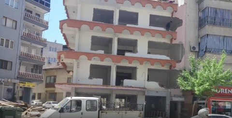 Yıkım firmasından açıklama: "Tüm tedbirlerimizi aldık, yıkım ruhsatımız mevcut"