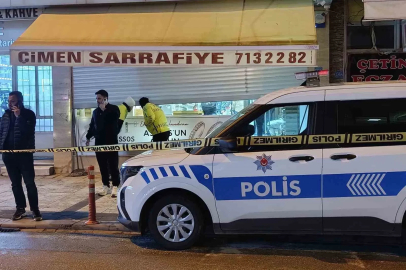 Kuyumcu 100 kilogram emanet altınla yurt dışına kaçtı
