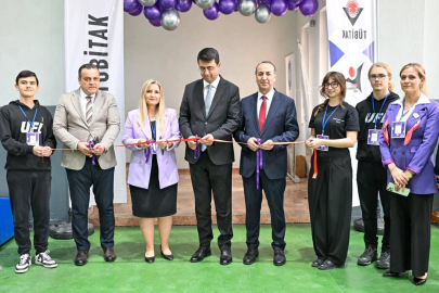 Uşak Valisi Serdar Kartal Uşak Fen Lisesi Bilim Fuarını Açtı
