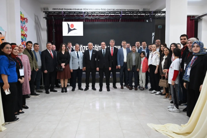 Uşak'ta Özel Gereksinimli Öğrencilerden Bilim Fuarı Sergisi