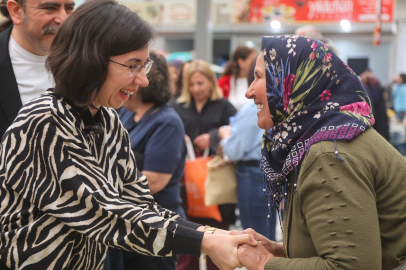 Uşak Belediye Başkan Vekili Hatice Terekeci Özkan Kemalöz Pazar yerindeydi