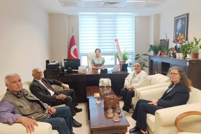 MHP Eşme Teşkilatından Uzman DR. Merve Ezgi YEŞİLNACAR' a Hayırlı Olsun Ziyareti