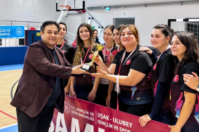 Ulubey'de  “Filede Anneler Kupası” Voleybol Turnuvası Tamamlandı