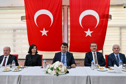 Uşak Valiliği Bayramlaşma Programını Hasbahçe'de Yaptı